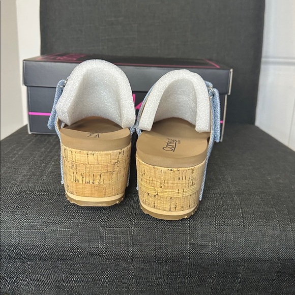 NWT‎ Corkys Size 7 Voyage Denim Wedge Strappy Sandals - Picture 4 of 7